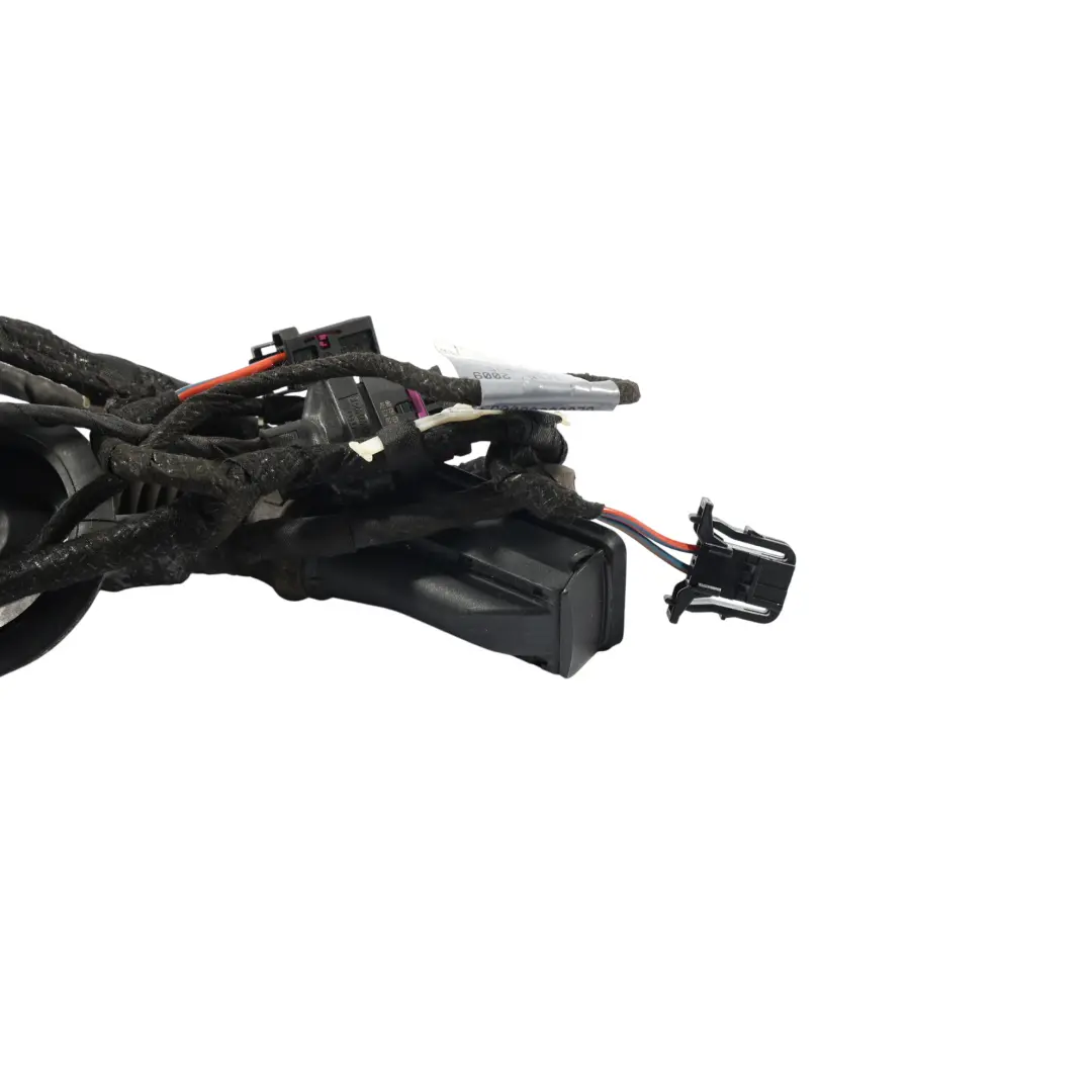 Porta Cablaggio Cavo Loom Posteriore Destro per Audi A4 B8 con numero di parte 8K0971688AC Audi A4 B8 Porta Cablaggio Cavo Loom Posteriore Destro - SKU 8K0971688AC - Numero di parte 8K0971688AC