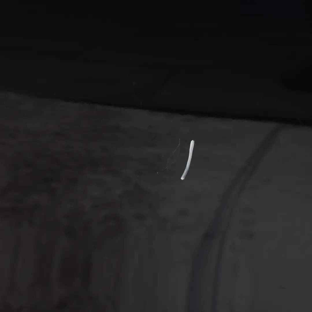 Arrière Droite Phantom Black Noir - Z9Y pour Audi A4 B8 Limousine Porte à propos du numéro de pièce 8K5833052D Audi A4 B8 Limousine Porte Arrière Droite Phantom Black Noir - Z9Y - SKU 8K5833052D-PHB1 - Numéro de pièce 8K5833052D