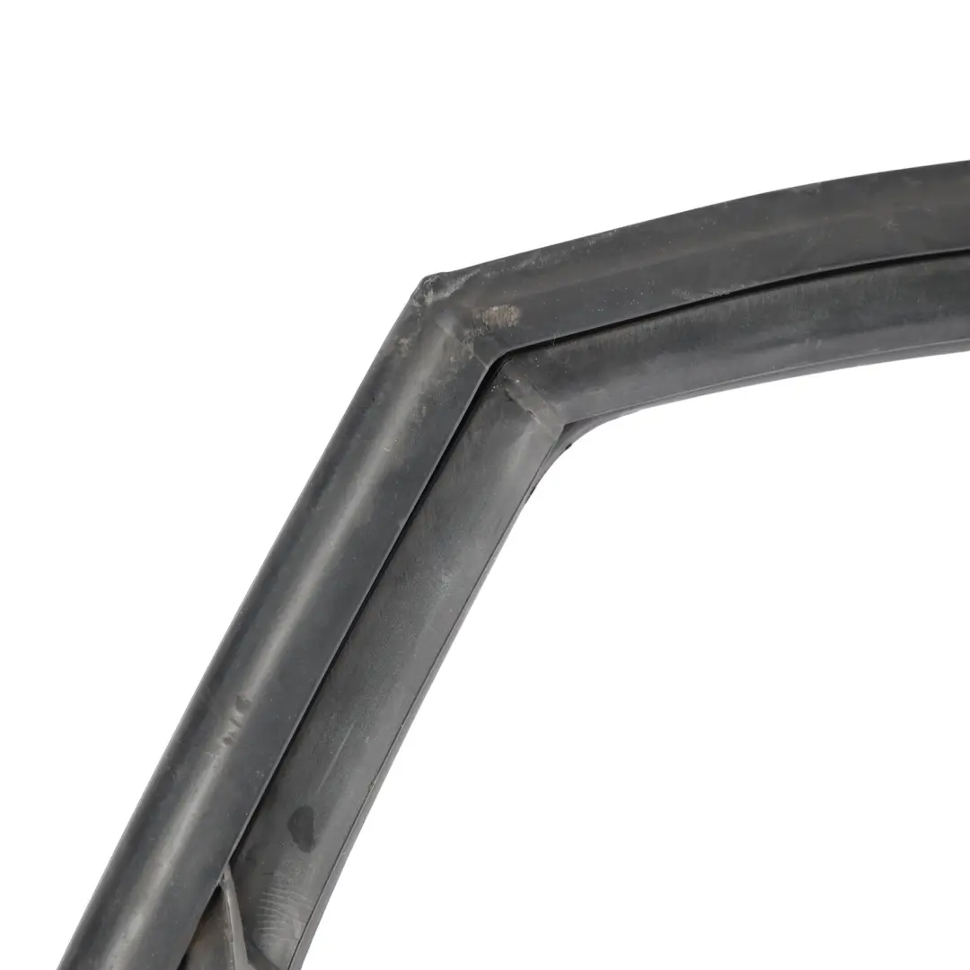 Window Guide Seal Door Frame Gasket Rubber Rear Right O/S to Audi A4 B8 with Part number 8K5839440E Audi A4 B8 Window Guide Seal Door Frame Gasket Rubber Rear Right O/S - SKU 8K5839440E - Part number 8K5839440E