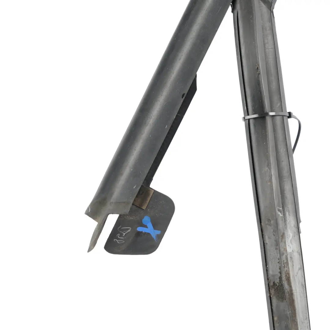 Audi A4 B8 Window Guide Seal Door Frame Gasket Rubber Rear Right O/S - SKU 8K5839440E - Part number 8K5839440E