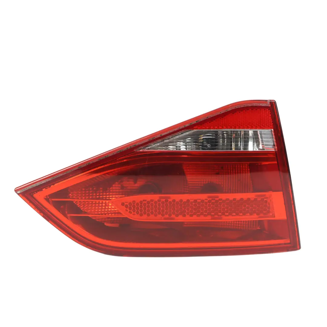 Kofferraum Klappe Rücklicht Lampe Innen Links für Audi A4 B8 Limousine mit Teilenummer 8K5945093 Audi A4 B8 Limousine Kofferraum Klappe Rücklicht Lampe Innen Links - SKU 8K5945093 - Teilenummer 8K5945093
