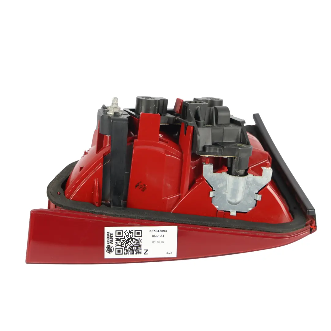 Fanale Posteriore Baule Fanale Posteriore Sinistro per Audi A4 B8 Berlina con numero di parte 8K5945093 Audi A4 B8 Berlina Fanale Posteriore Baule Fanale Posteriore Sinistro - SKU 8K5945093 - Numero di parte 8K5945093