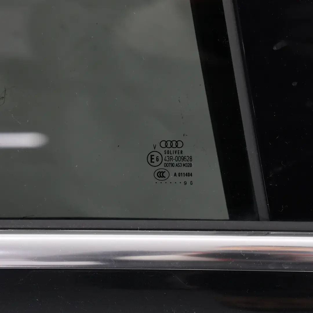 Door Right O/S Brilliant Black - LY9B to Audi A4 B8 Avant Rear with Part number 8K9833052D Audi A4 B8 Avant Rear Door Right O/S Brilliant Black - LY9B - SKU 8K9833052D-PHB1 - Part number 8K9833052D