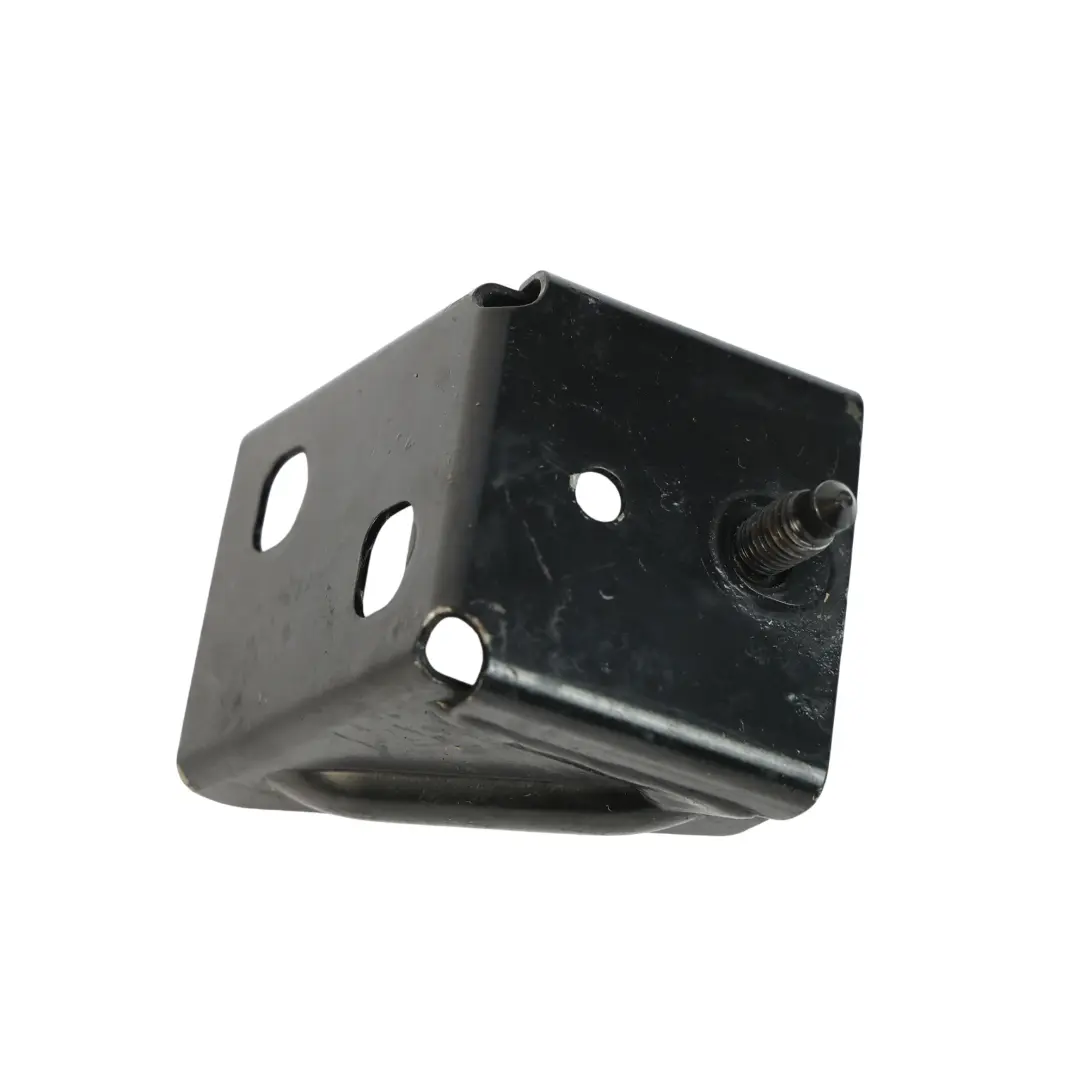 8N Supporto Puntone Barra Trasversale Anteriore Destra per Audi TT con numero di parte 8N0805240 Audi TT 8N Supporto Puntone Barra Trasversale Anteriore Destra - SKU 8N0805240 - Numero di parte 8N0805240