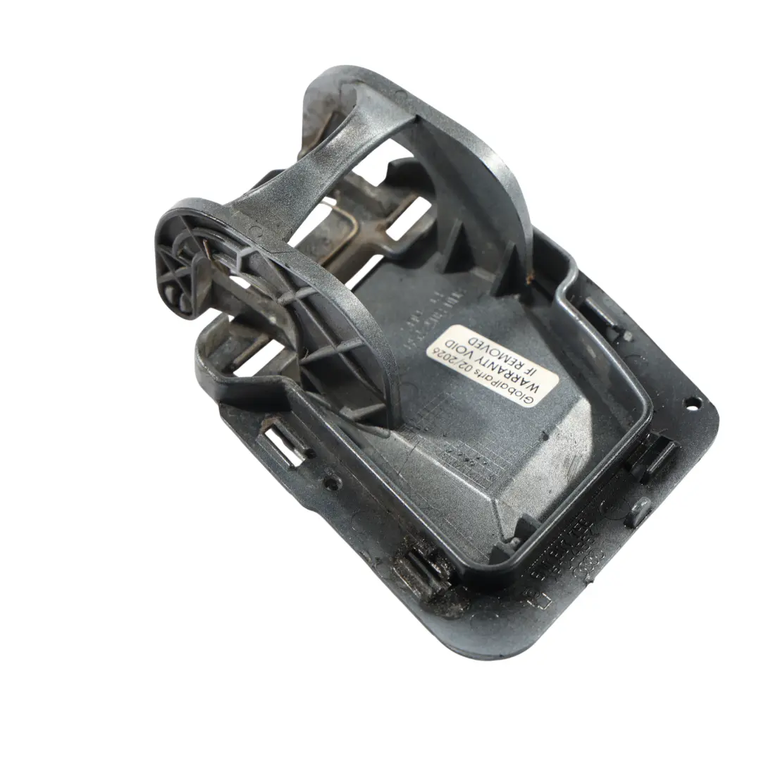 8N Cache Lave-Phare Avant Droit Argent Avus - Y7J pour Audi TT à propos du numéro de pièce 8N0807758 Audi TT 8N Cache Lave-Phare Avant Droit Argent Avus - Y7J - SKU 8N0807758-AVS - Numéro de pièce 8N0807758