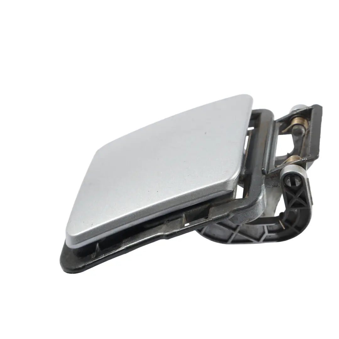 8N Cache Lave-Phare Avant Droit Argent Avus - Y7J pour Audi TT à propos du numéro de pièce 8N0807758 Audi TT 8N Cache Lave-Phare Avant Droit Argent Avus - Y7J - SKU 8N0807758-AVS - Numéro de pièce 8N0807758