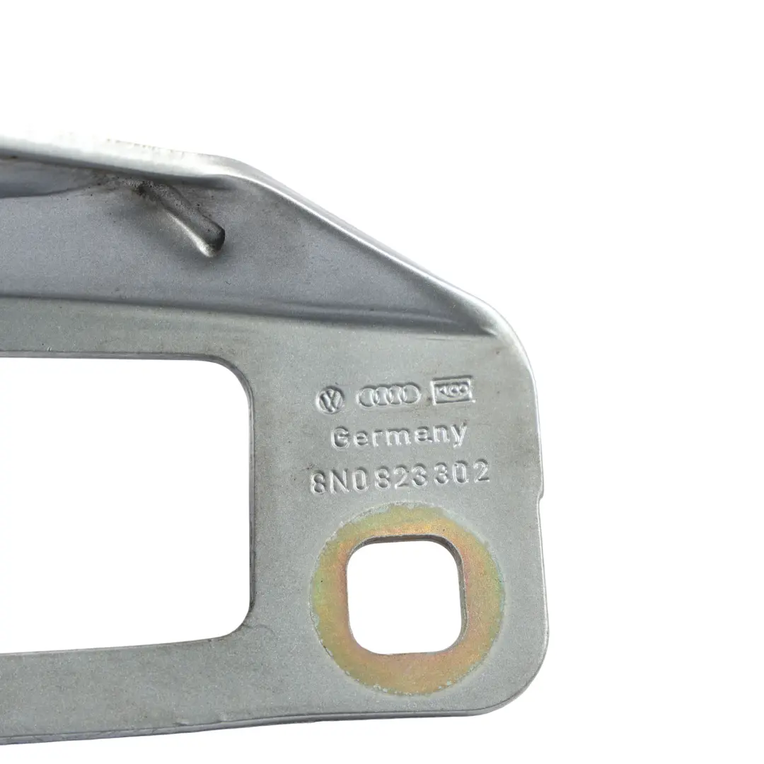 Audi TT 8N Motorhaubenscharnier Rechts Avus Silber Perleffekt - Y7J - SKU 8N0823302-AVS - Teilenummer 8N0823302