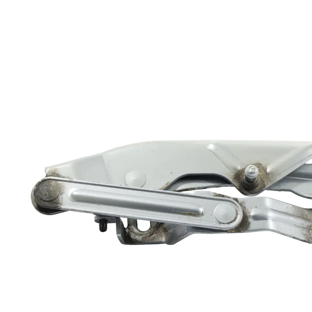 8N Bisagra De Capó Derecha Avus Plata Efecto Perla - Y7J para Audi TT con número de pieza 8N0823302 Audi TT 8N Bisagra De Capó Derecha Avus Plata Efecto Perla - Y7J - SKU 8N0823302-AVS - Número de pieza 8N0823302