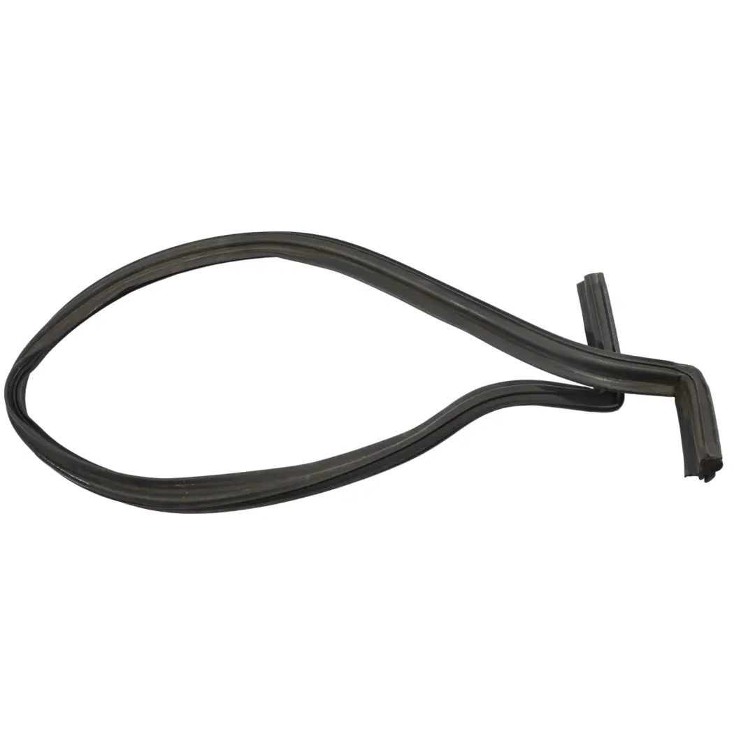 8N Uszczelka Podyszbia Maski do Audi TT o numerze 8N0823711A Audi TT 8N Uszczelka Podyszbia Maski - SKU 8N0823711A - Numer Części 8N0823711A