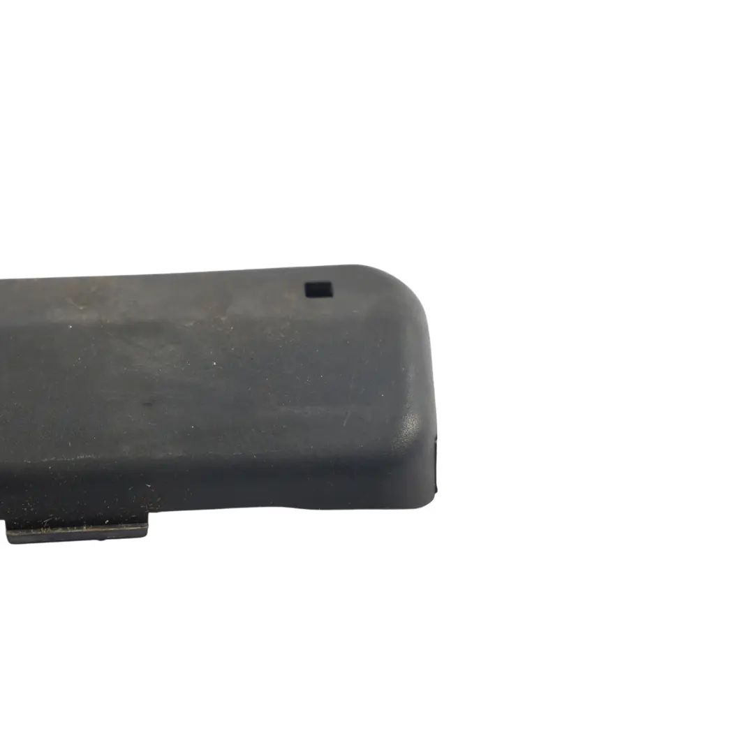 Audi TT 8N Pannello Copertura Inferiore Porta Guarnizione Gomma - SKU 8N0831437 - Numero di parte 8N0831437