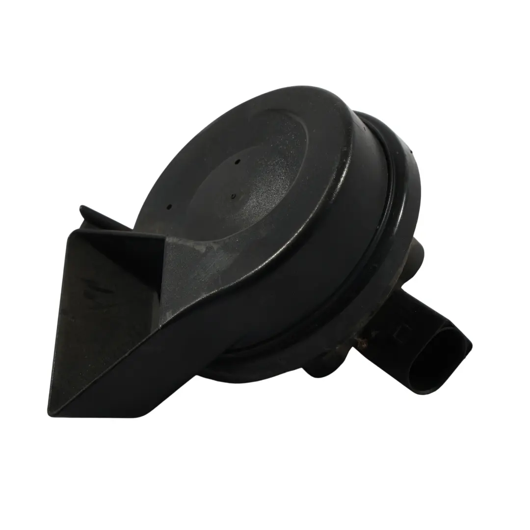 8N Bocina Señal Fanfarria Tono Bajo Centro Izquierdo para Audi TT con número de pieza 8N0951221A Audi TT 8N Bocina Señal Fanfarria Tono Bajo Centro Izquierdo - SKU 8N0951221A - Número de pieza 8N0951221A