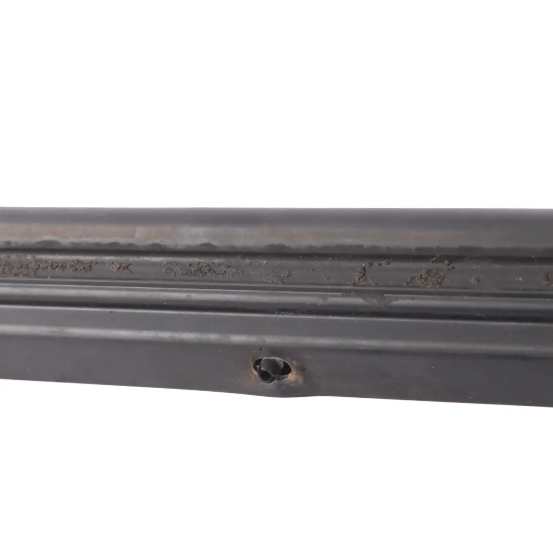 8N Roadster Window Watherstrip Seal Moulding Gasket Right O/S to Audi TT with Part number 8N7837478 Audi TT 8N Roadster Window Watherstrip Seal Moulding Gasket Right O/S - SKU 8N7837478 - Part number 8N7837478