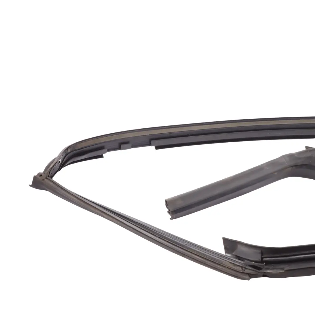 8N Convertible Windscreen Rubber Seal Gasket to Audi TT with Part number 8N7845353B Audi TT 8N Convertible Windscreen Rubber Seal Gasket - SKU 8N7845353B - Part number 8N7845353B