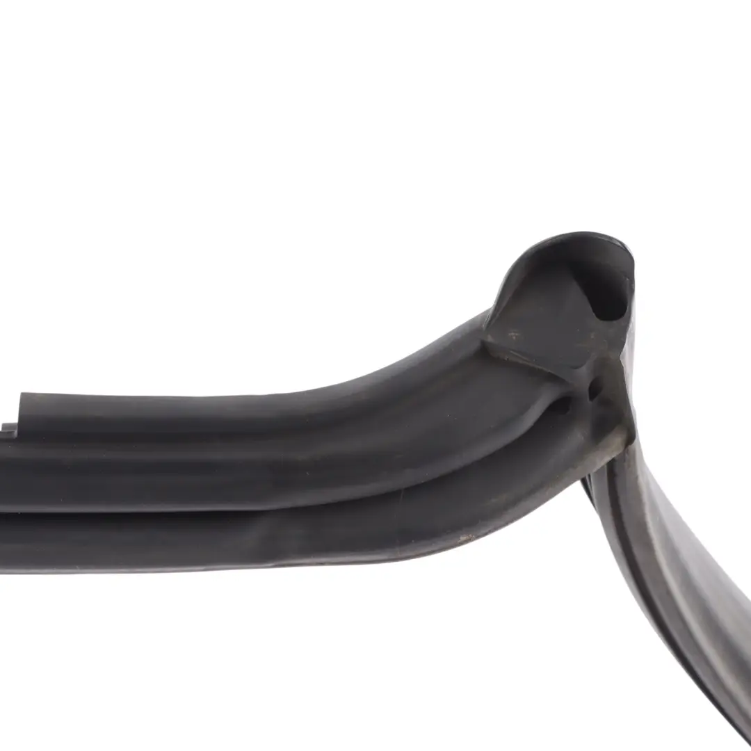 Audi TT 8N Convertible Windscreen Rubber Seal Gasket - SKU 8N7845353B - Part number 8N7845353B