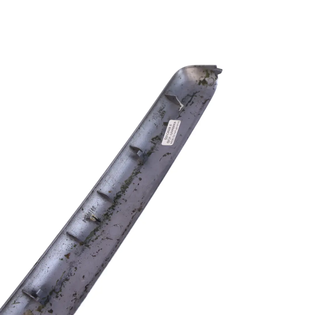 8N Osłona Trzeciego Światła Stopu Avus Silver Pearl Y7J 8N7945097A do Audi TT o numerze 8N7945427A Audi TT 8N Osłona Trzeciego Światła Stopu Avus Silver Pearl Y7J 8N7945097A - SKU 8N7945427A-AVS - Numer Części 8N7945427A