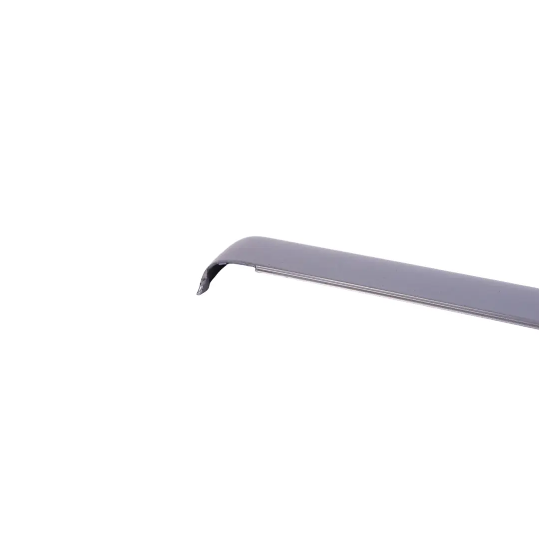 8N Terza Luce Freno Rivestimento Avus Argento Perla Y7J 8N7945097A per Audi TT con numero di parte 8N7945427A Audi TT 8N Terza Luce Freno Rivestimento Avus Argento Perla Y7J 8N7945097A - SKU 8N7945427A-AVS - Numero di parte 8N7945427A