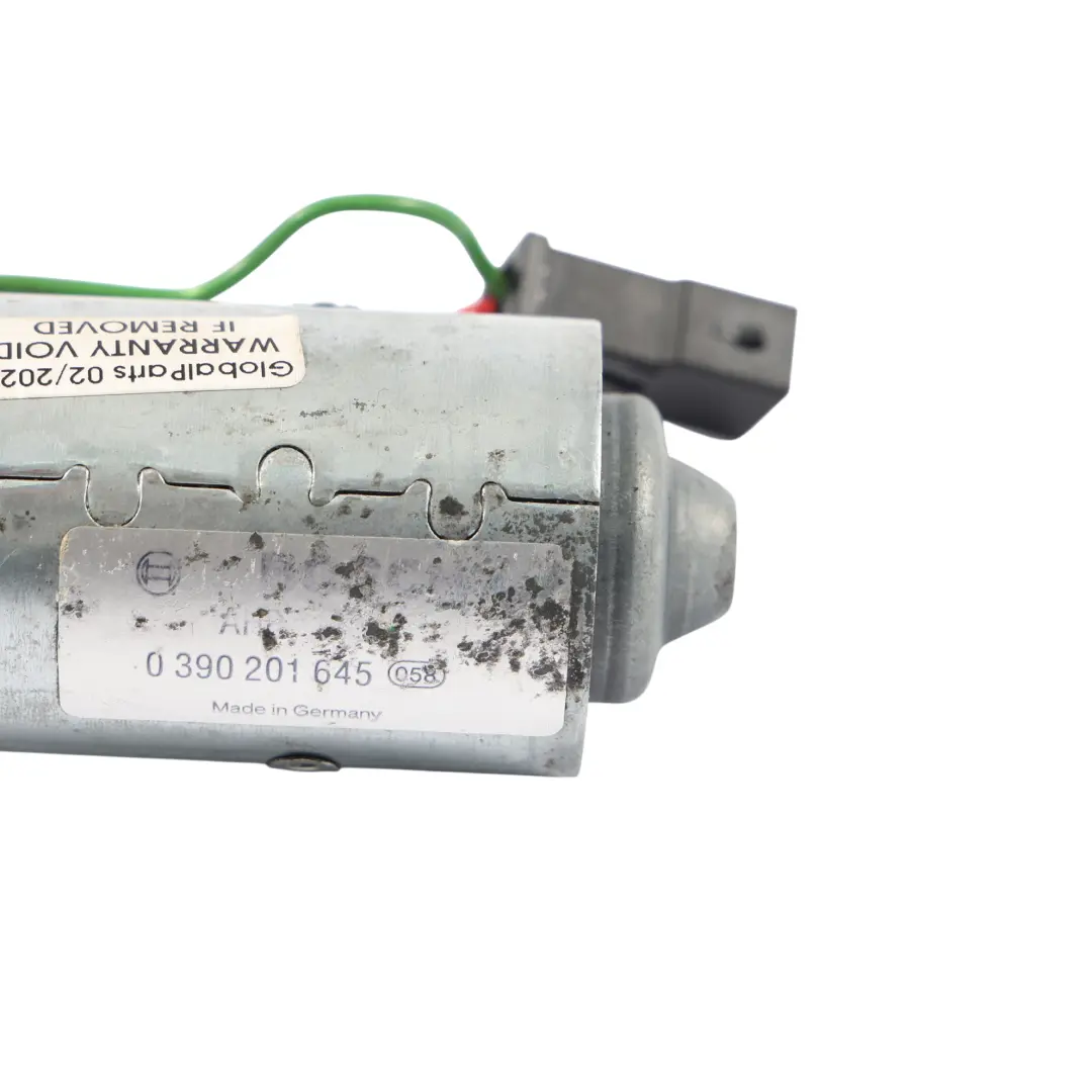 8N Convertible Wind Draft Deflector Actuator Motor to Audi TT with Part number 8N7959111 Audi TT 8N Convertible Wind Draft Deflector Actuator Motor - SKU 8N7959111 - Part number 8N7959111