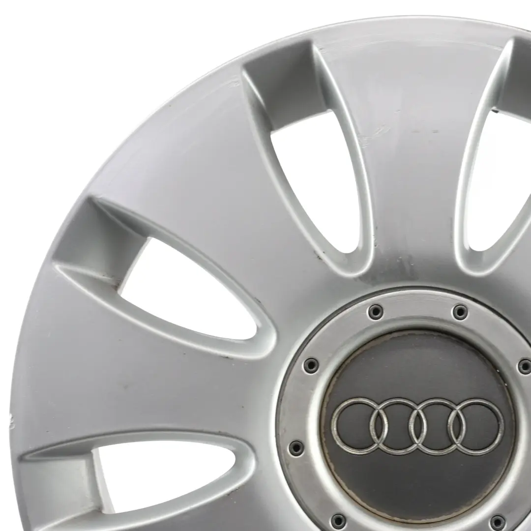 Jante Alliage Argent 16" 6,5J ET:50 9 Branches pour Audi A3 8P à propos du numéro de pièce 8P0601025AA Audi A3 8P Jante Alliage Argent 16" 6,5J ET:50 9 Branches - SKU 8P0601025AA-1 - Numéro de pièce 8P0601025AA