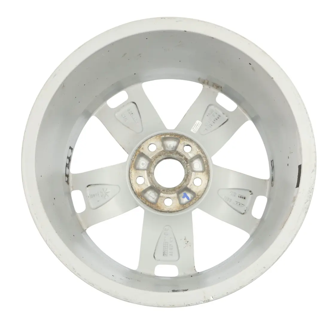 Silberne Leichtmetallfelge 17" 7,5J ET:56 Sternspeiche für Audi A3 8P mit Teilenummer 8P0601025BL Audi A3 8P Silberne Leichtmetallfelge 17" 7,5J ET:56 Sternspeiche - SKU 8P0601025BL-1 - Teilenummer 8P0601025BL