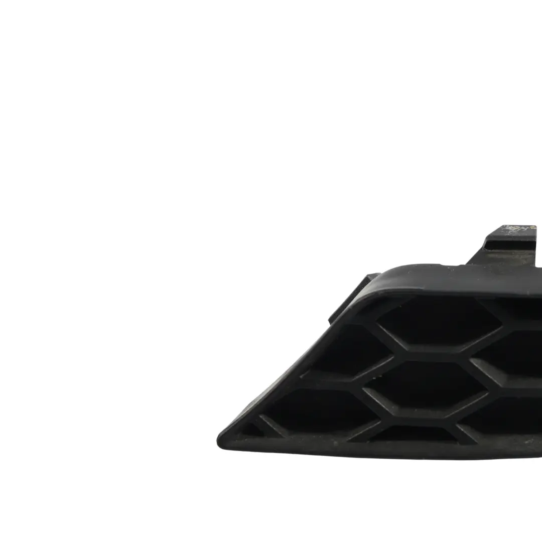 Alerón Trasero Para Difusor Doble Tubo Moldura Interior para Audi A3 8P con número de pieza 8P0807819A Audi A3 8P Alerón Trasero Para Difusor Doble Tubo Moldura Interior - SKU 8P0807819A - Número de pieza 8P0807819A