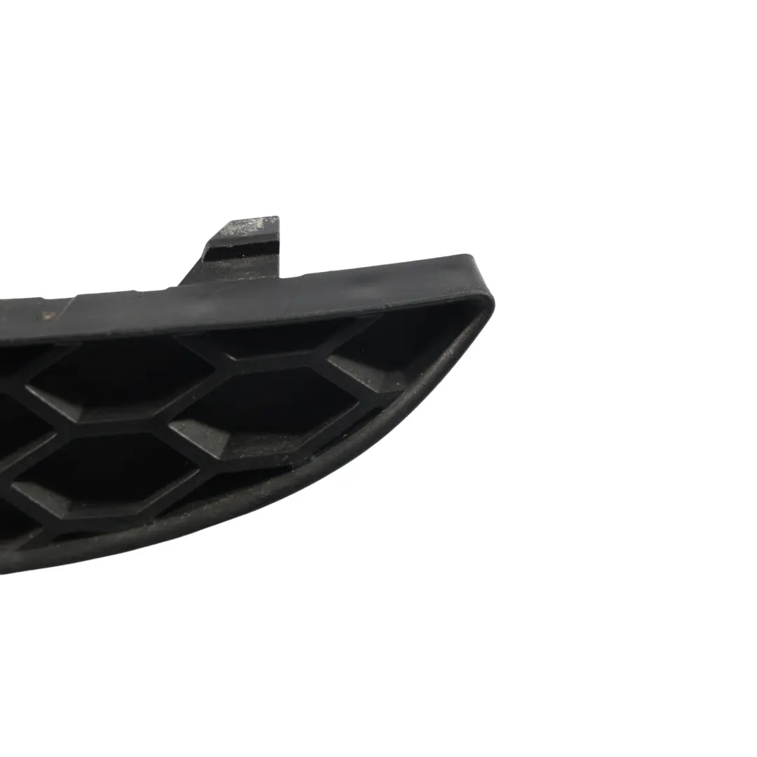 Spoiler Posteriore Doppio Tubo Rivestimento Interno per Audi A3 8P con numero di parte 8P0807819A Audi A3 8P Spoiler Posteriore Doppio Tubo Rivestimento Interno - SKU 8P0807819A - Numero di parte 8P0807819A