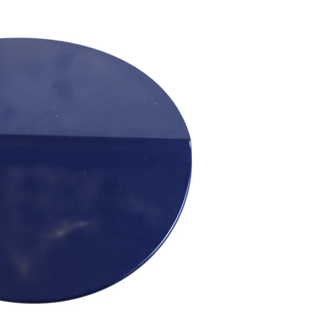 Kraftstofftankdeckel Abdeckung Scuba Blau Metallic - X5Q für Audi A3 8P mit Teilenummer 8P0809907C Audi A3 8P Kraftstofftankdeckel Abdeckung Scuba Blau Metallic - X5Q - SKU 8P0809907C-SCB - Teilenummer 8P0809907C