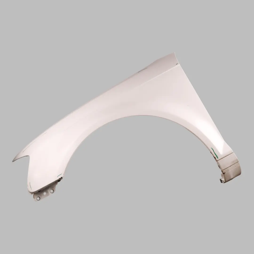 8PPanneau latéral avant aile gauche Cache-ailes Ibis White - Y9C pour Audi A3 à propos du numéro de pièce 8P0821105G Audi A3 8PPanneau latéral avant aile gauche Cache-ailes Ibis White - Y9C - SKU 8P0821105G-IWH - Numéro de pièce 8P0821105G