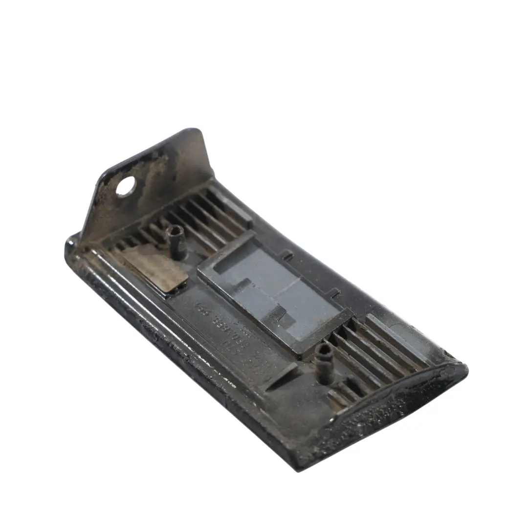 Garniture Aile Avant Gauche Noir Métallisé Y9B 8P0853991BGRU pour Audi A3 8P - à propos du numéro de pièce 8P0853991E Audi A3 8P - Garniture Aile Avant Gauche Noir Métallisé Y9B 8P0853991BGRU - SKU 8P0853991E-BBL - Numéro de pièce 8P0853991E