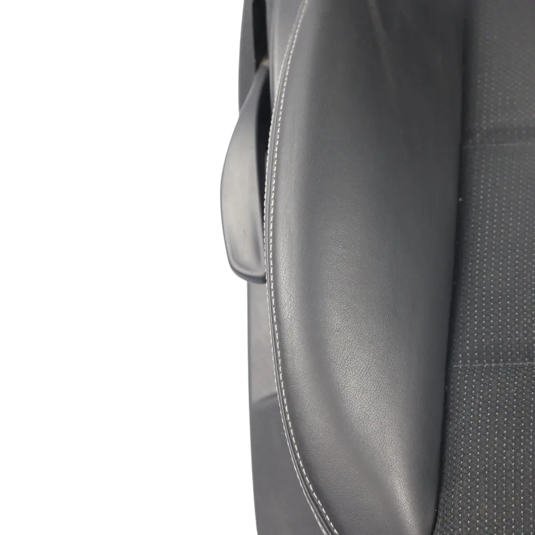 Sedile Anteriore Destro S-Line Tessuto Pelle Nero per Audi A3 8P 3 Porte con numero di parte 8P0881806DE Audi A3 8P 3 Porte Sedile Anteriore Destro S-Line Tessuto Pelle Nero - SKU 8P0881806DE-1 - Numero di parte 8P0881806DE