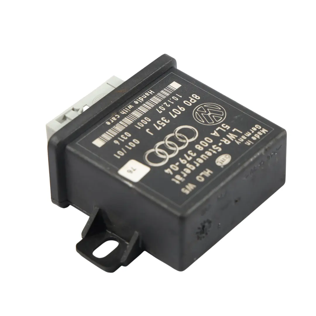 Front Lamp Headlight Range Control Module Unit ECU to Audi A3 8P A6 C6 with Part number 8P0907357J Audi A3 8P A6 C6 Front Lamp Headlight Range Control Module Unit ECU - SKU 8P0907357J - Part number 8P0907357J