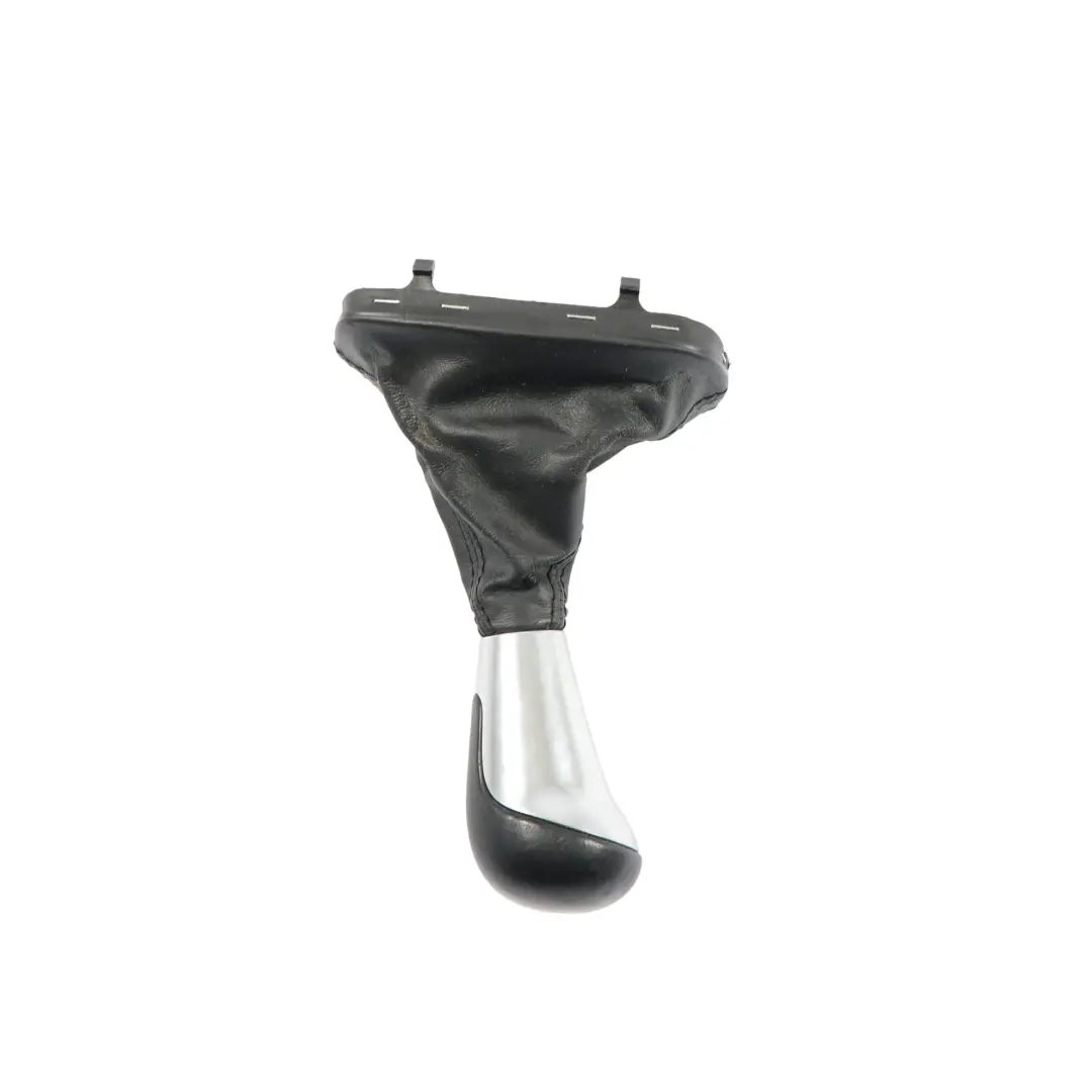 Tapa Palanca Selectora Marchas Automática Cuero Negro para Audi A3 8P con número de pieza 8P2713139L Audi A3 8P Tapa Palanca Selectora Marchas Automática Cuero Negro - SKU RHD-8P2713139L - Número de pieza 8P2713139L