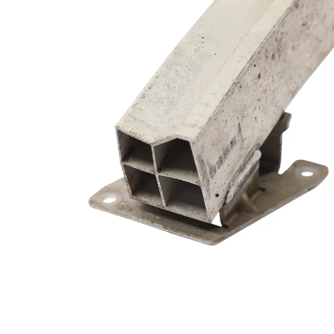 Traversa Supporto Paraurti Posteriore Barra Crash per Audi A3 8P con numero di parte 8P3807309A Audi A3 8P Traversa Supporto Paraurti Posteriore Barra Crash - SKU 8P3807309A - Numero di parte 8P3807309A