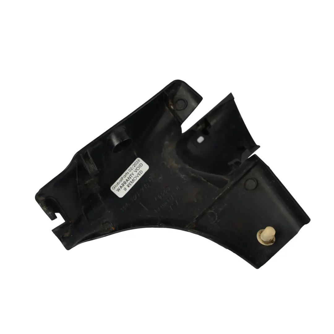 Embellecedor Cubierta Bisagra Portón Trasero Izquierdo para Audi A3 8P con número de pieza 8P4827279B Audi A3 8P Embellecedor Cubierta Bisagra Portón Trasero Izquierdo - SKU 8P4827279B - Número de pieza 8P4827279B