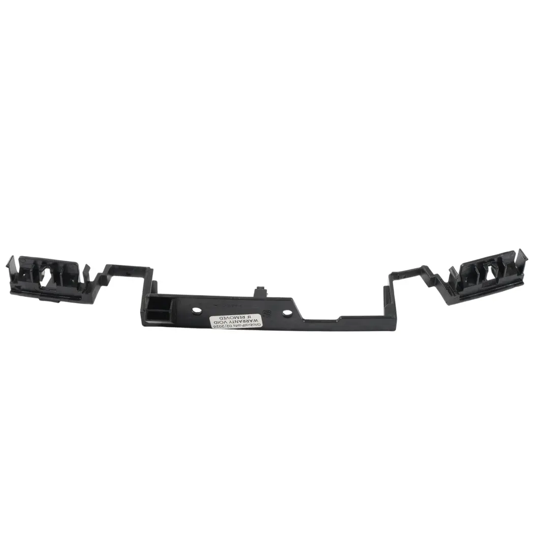 Supporto Per Luce Targa Portellone Posteriore per Audi A3 8P A4 B7 con numero di parte 8P4827574 Audi A3 8P A4 B7 Supporto Per Luce Targa Portellone Posteriore - SKU 8P4827574-2 - Numero di parte 8P4827574