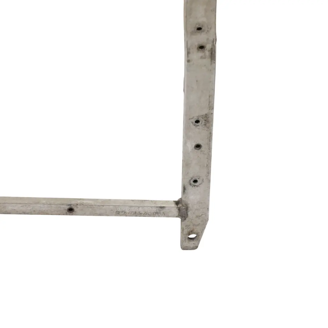 Soporte Motor Bastidor Inferior para Audi A3 8P Cabrio con número de pieza 8P7802017C Audi A3 8P Cabrio Soporte Motor Bastidor Inferior - SKU 8P7802017C - Número de pieza 8P7802017C