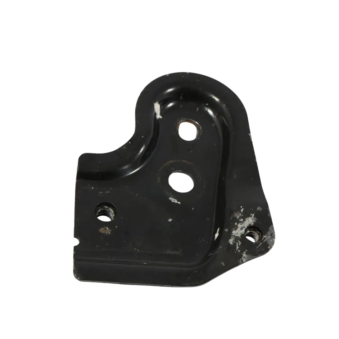 Protección Bajos Soporte Montaje Izquierda para Audi A3 8P Escudo con número de pieza 8P7825343 Audi A3 8P Escudo Protección Bajos Soporte Montaje Izquierda - SKU 8P7825343 - Número de pieza 8P7825343