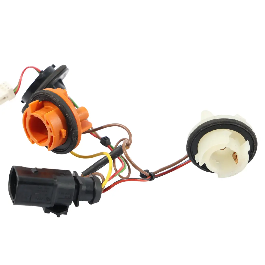 Douille De Feu Arrière Gauche Droite pour Audi A3 8P Cabriolet à propos du numéro de pièce 8P7945221 Audi A3 8P Cabriolet Douille De Feu Arrière Gauche Droite - SKU 8P7945221 - Numéro de pièce 8P7945221