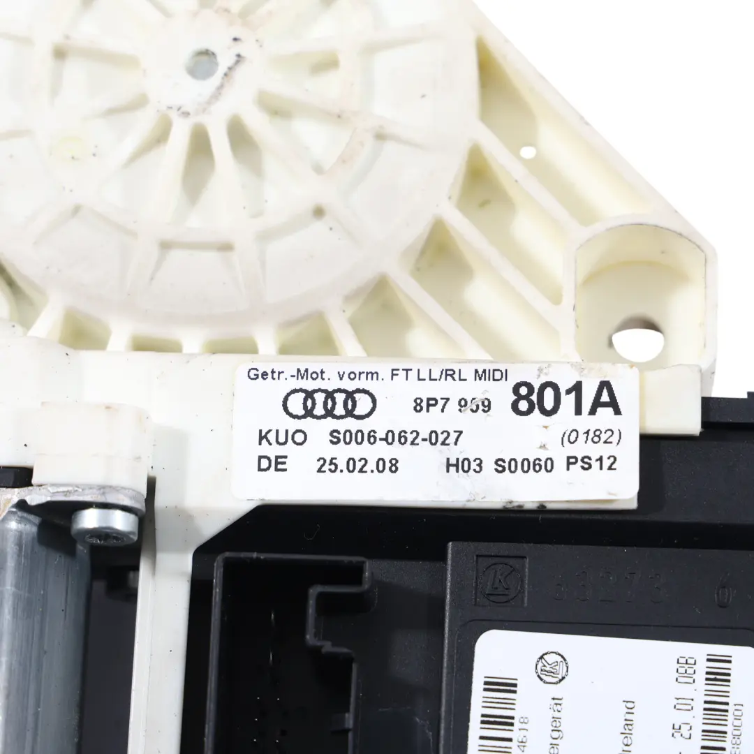 Motore Alzacristalli Anteriore Lato Guida per Audi A3 8P Cabrio con numero di parte 8P7959801A Audi A3 8P Cabrio Motore Alzacristalli Anteriore Lato Guida - SKU 8P7959801A - Numero di parte 8P7959801A