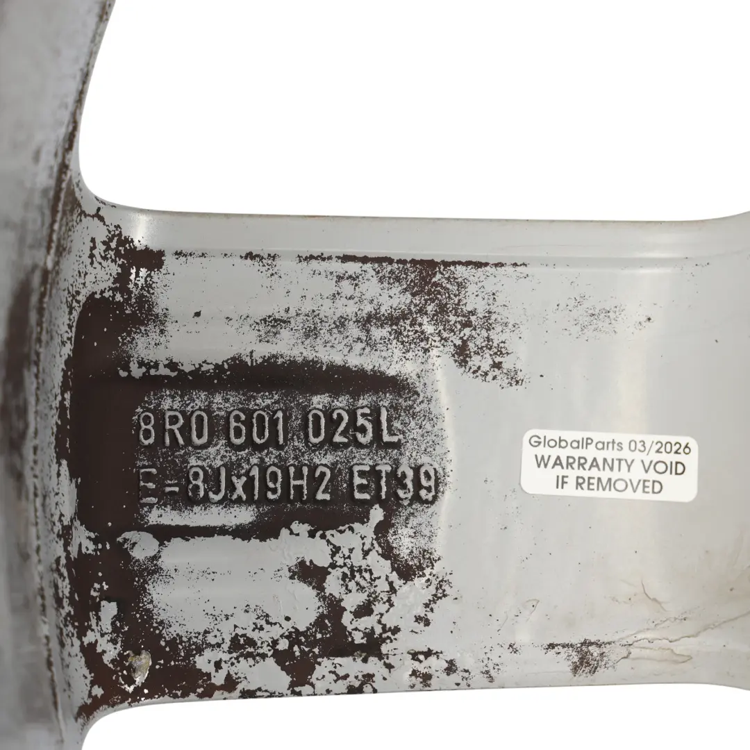 Llanta Aleación Plata 19" 8J ET:39 Radios Estrella para Audi Q5 8R con número de pieza 8R0601025L Audi Q5 8R Llanta Aleación Plata 19" 8J ET:39 Radios Estrella - SKU 8R0601025L-1 - Número de pieza 8R0601025L