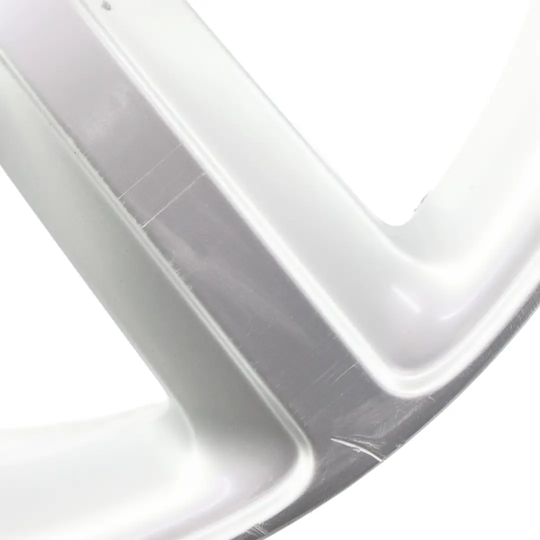 Jante Alliage Argent 19" 8J ET:39 Étoile Rayons pour Audi Q5 8R à propos du numéro de pièce 8R0601025L Audi Q5 8R Jante Alliage Argent 19" 8J ET:39 Étoile Rayons - SKU 8R0601025L-2 - Numéro de pièce 8R0601025L