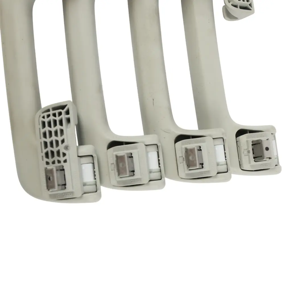 Audi Q3 8U Maniglie Tetto Interne Anteriori Posteriori Set - SKU 8R0857608D-2 - Numero di parte 8R0857608D