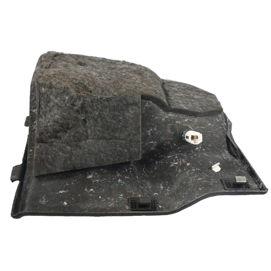 Siatka Schowek Bagażnika Tylna Prawa do Audi Q5 8R o numerze 8R0863990 Audi Q5 8R Siatka Schowek Bagażnika Tylna Prawa - SKU 8R0863990 - Numer Części 8R0863990