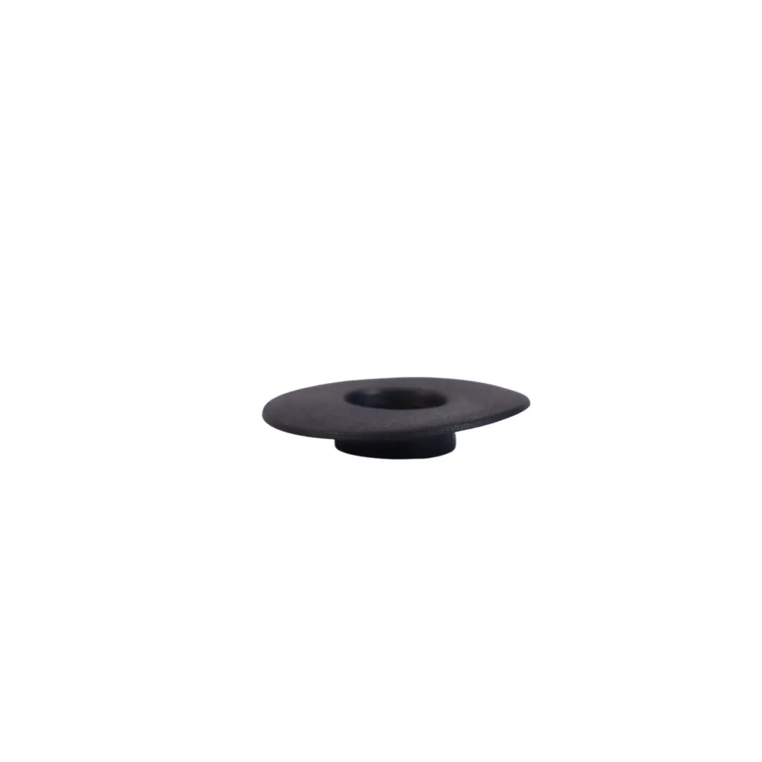 7P Sedile Posteriore Sdoppiato Gommino per VW Volkswagen Touareg con numero di parte 8R0885678 VW Volkswagen Touareg 7P Sedile Posteriore Sdoppiato Gommino - SKU 8R0885678 - Numero di parte 8R0885678