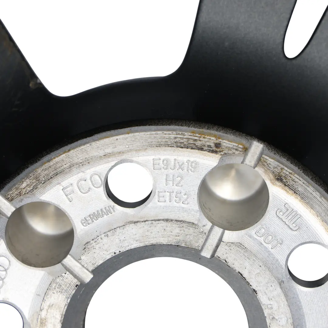 8S Cerchione Lega 19" 9J ET:52 Stella Doppia Raggio per Audi TT FV con numero di parte 8S0601025H Audi TT FV 8S Cerchione Lega 19" 9J ET:52 Stella Doppia Raggio - SKU 8S0601025H-1 - Numero di parte 8S0601025H