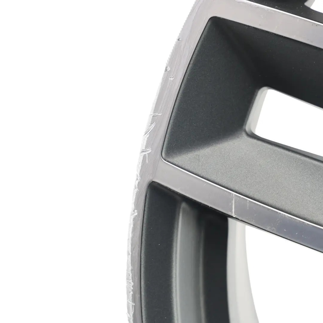 8S Felga Aluminiowa 19" 9J ET52 do Audi TT FV o numerze 8S0601025H Audi TT FV 8S Felga Aluminiowa 19" 9J ET52 - SKU 8S0601025H-1 - Numer Części 8S0601025H