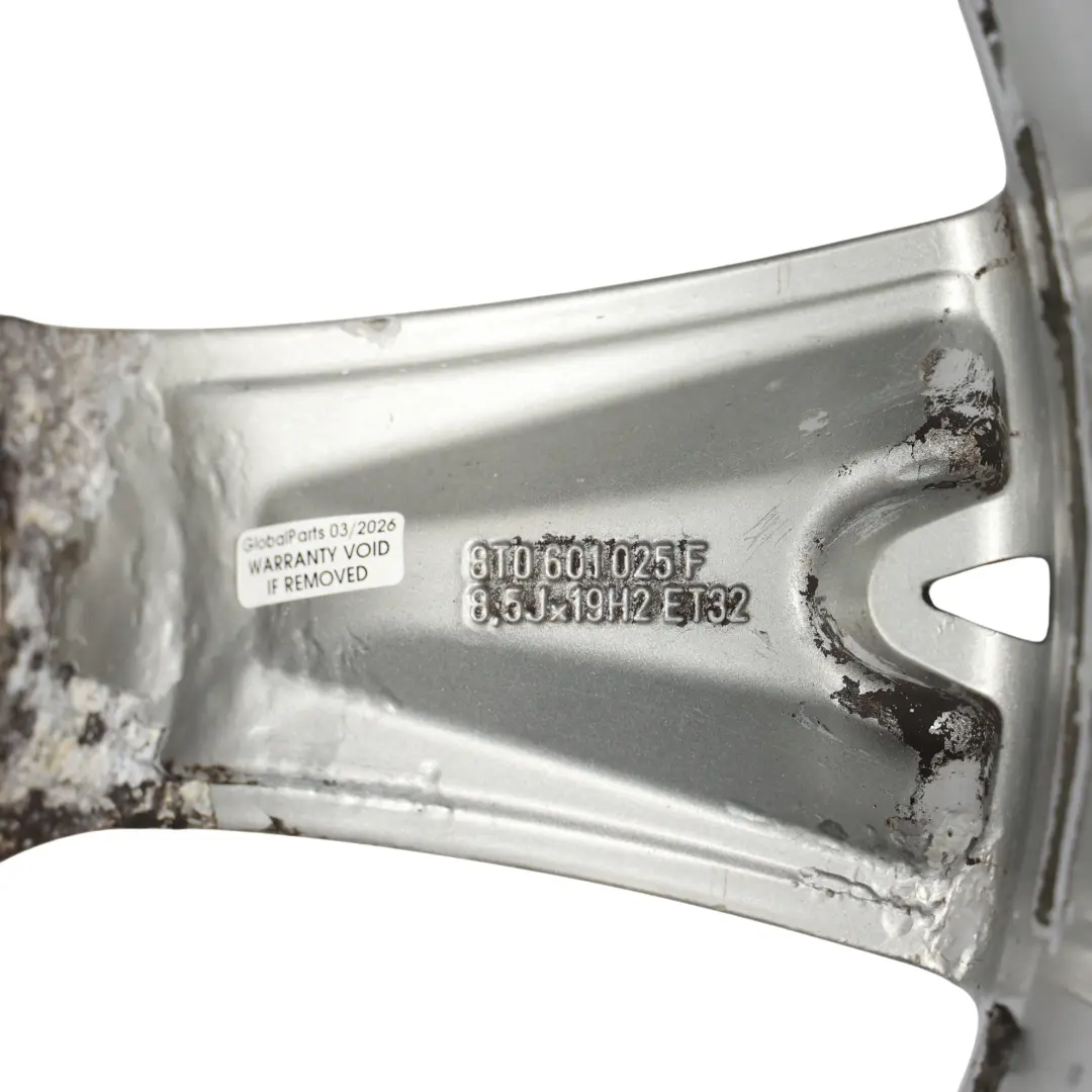 Jante argentée en alliage 19" 8.5J ET:32 flèche l'étoile pour Audi A5 8T à propos du numéro de pièce 8T0601025F Audi A5 8T Jante argentée en alliage 19" 8.5J ET:32 flèche l'étoile - SKU 8T0601025F-1 - Numéro de pièce 8T0601025F