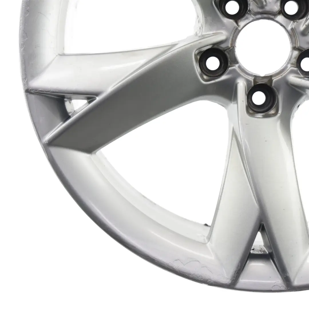 Srebrna Felga Aluminiowa 19" 8.5J ET:32 do Audi A5 8T o numerze 8T0601025F Audi A5 8T Srebrna Felga Aluminiowa 19" 8.5J ET:32 - SKU 8T0601025F-1 - Numer Części 8T0601025F