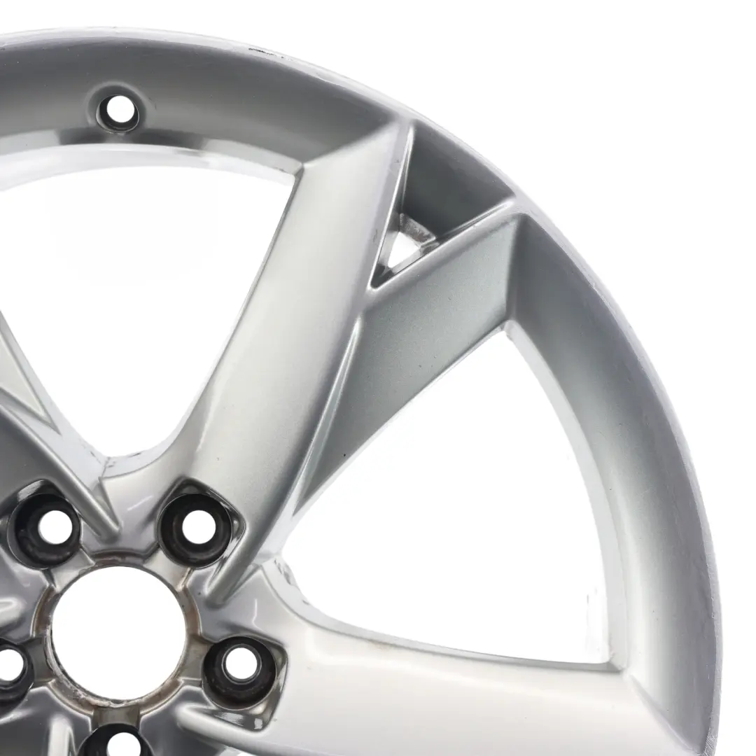 Jante argentée en alliage 19" 8.5J ET:32 Star Spoke pour Audi A5 8T à propos du numéro de pièce 8T0601025F Audi A5 8T Jante argentée en alliage 19" 8.5J ET:32 Star Spoke - SKU 8T0601025F-2 - Numéro de pièce 8T0601025F