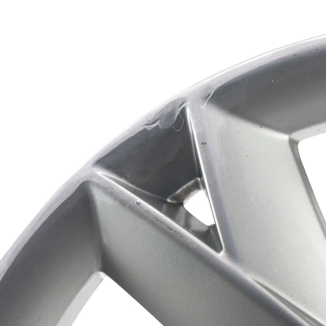 19" 8.5J ET:32 Srebrna Felga Aluminiowa do Audi A5 8T o numerze 8T0601025F Audi A5 8T 19" 8.5J ET:32 Srebrna Felga Aluminiowa - SKU 8T0601025F-2 - Numer Części 8T0601025F