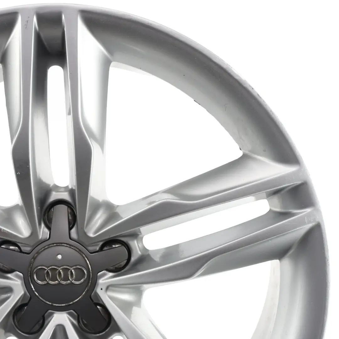 Jante En Alliage Argentée Speedline 19" 8,5J ET:32 pour Audi A5 8T à propos du numéro de pièce 8T0601025H Audi A5 8T Jante En Alliage Argentée Speedline 19" 8,5J ET:32 - SKU 8T0601025H-5 - Numéro de pièce 8T0601025H